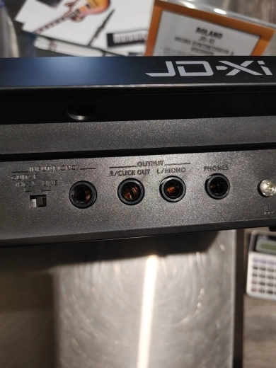 Roland - JD-XI 4